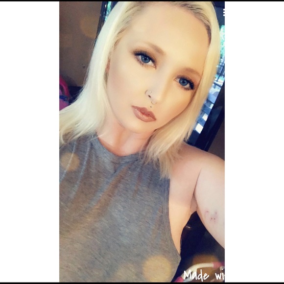 Meet your Posher, Laura - Picture 4 of 6